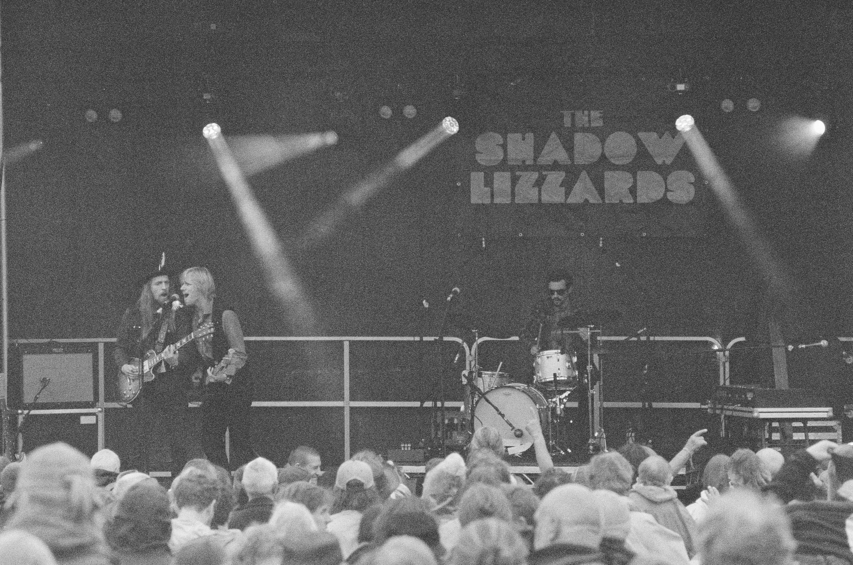 The Shadow Lizzards auf der Bühne des Burg Herzberg Festivals